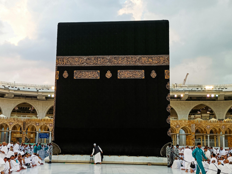 umrah package images 14