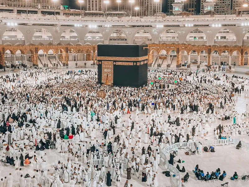 umrah package images 15