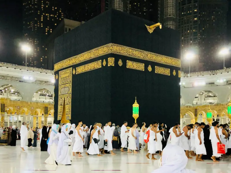 umrah package images 3